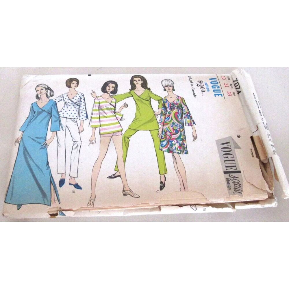 Vintage Sewing Pattern Vogue # 7074 SZ 10 Bust 31 Hips 33